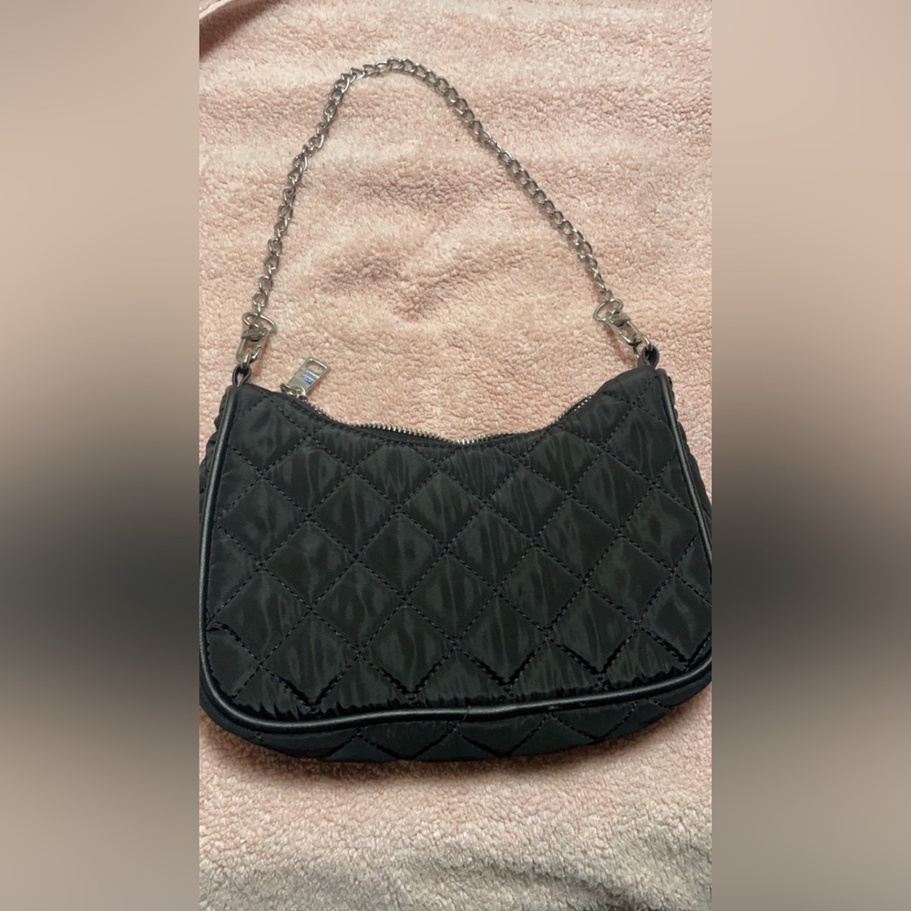 Steve Madden black small chain purse - Picture 2 of 3